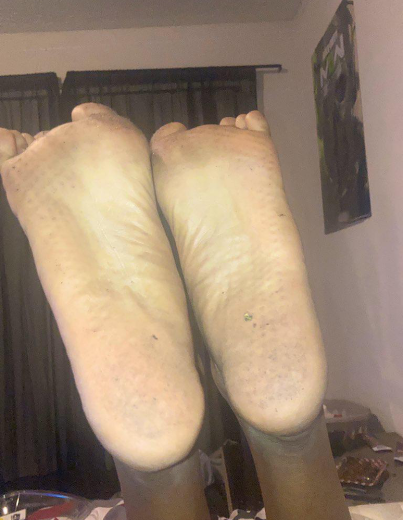 Dirtyfeet thot #3vv3ixZx