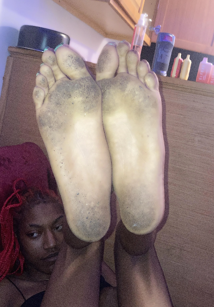 Dirtyfeet thot #Ov2evgSN