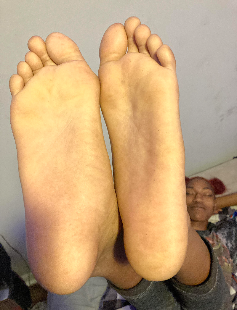 Dirtyfeet thot #SKNK4O1i