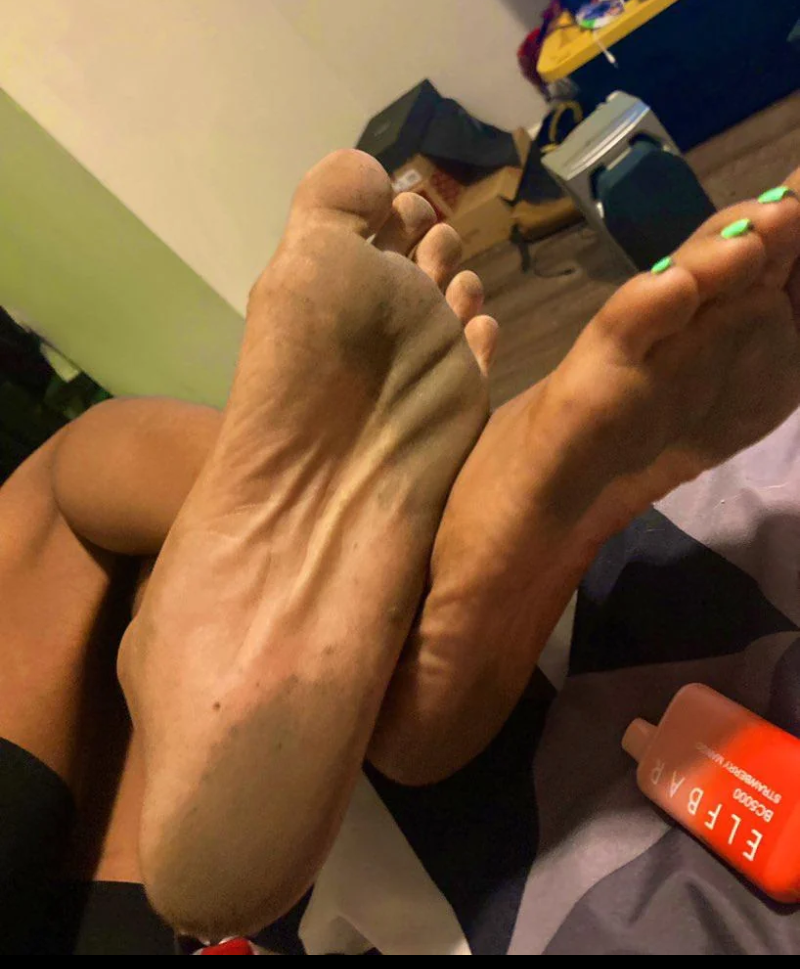 Dirtyfeet thot #nO99S4g8