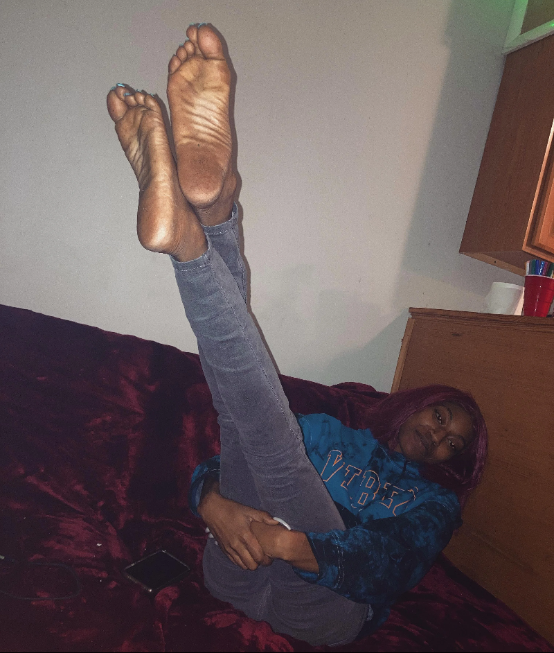 Dirtyfeet thot #uhhjhdn8