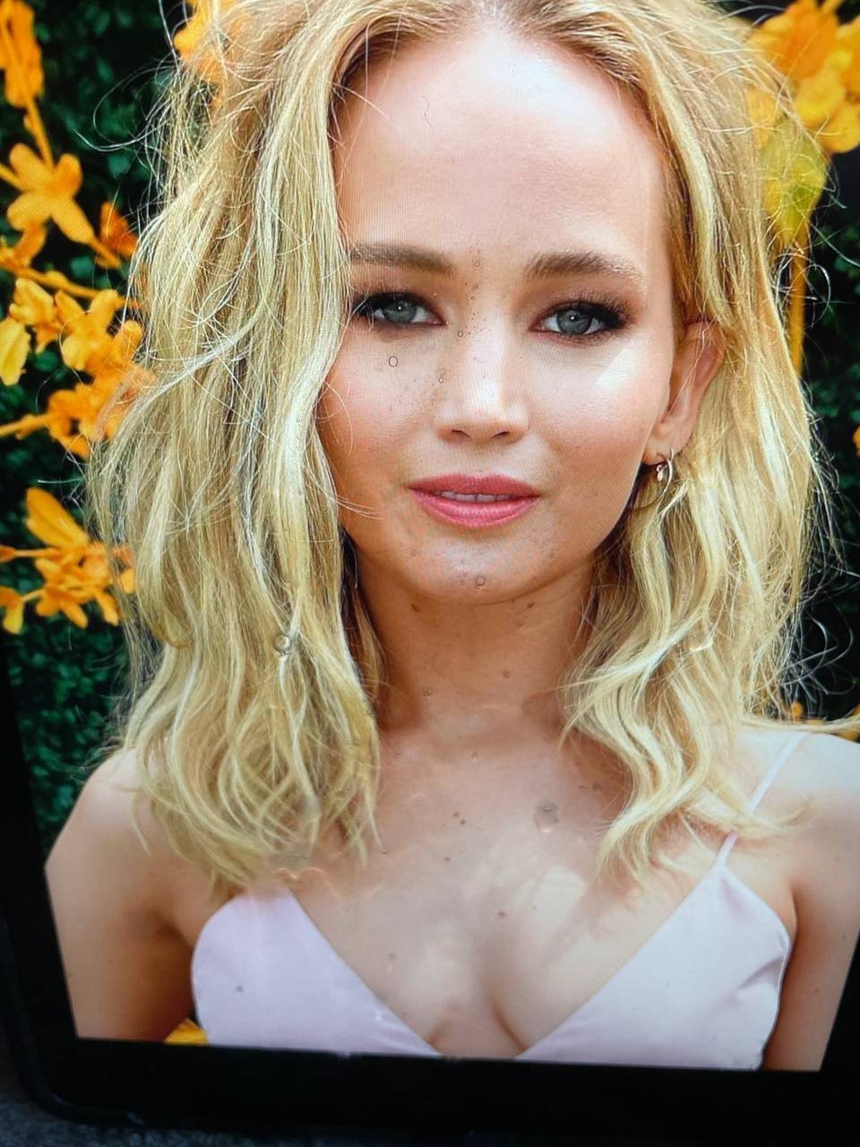Jennifer Lawrence cumtribute #1 - birthday edition part 1 #OsV7pJbo