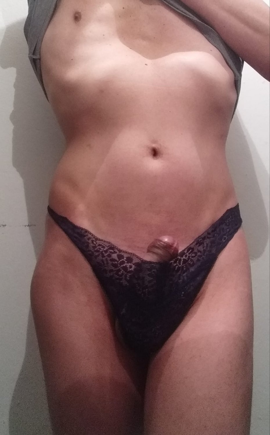 Knickers too small #si9M5Umd