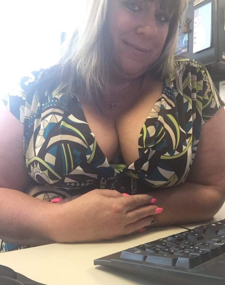 Big Boobs #E6tz8DW2