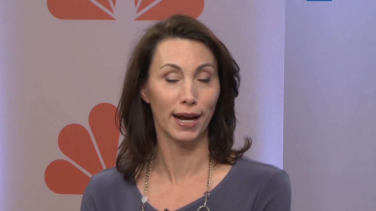 Reporter Betsy Kling Screencaps #4Rs27JoB