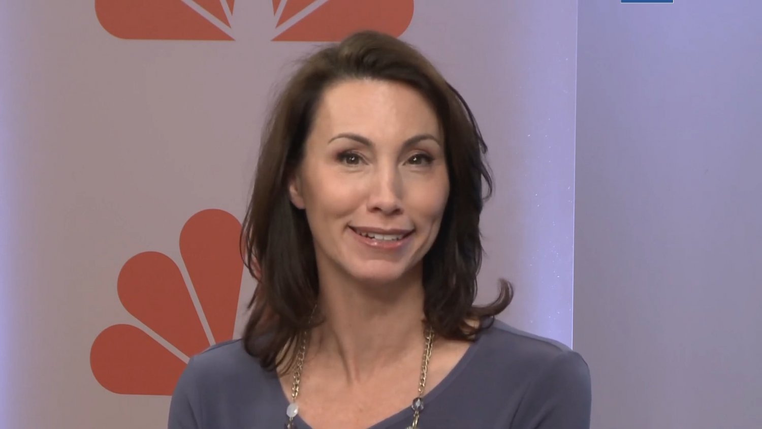Reporter Betsy Kling Screencaps #4WFgjA32