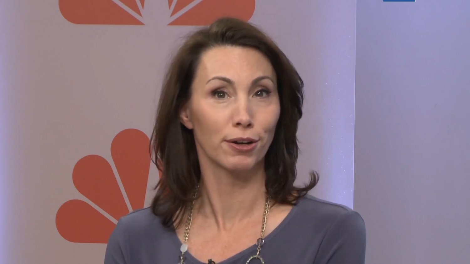Reporter Betsy Kling Screencaps #D9sEFknz