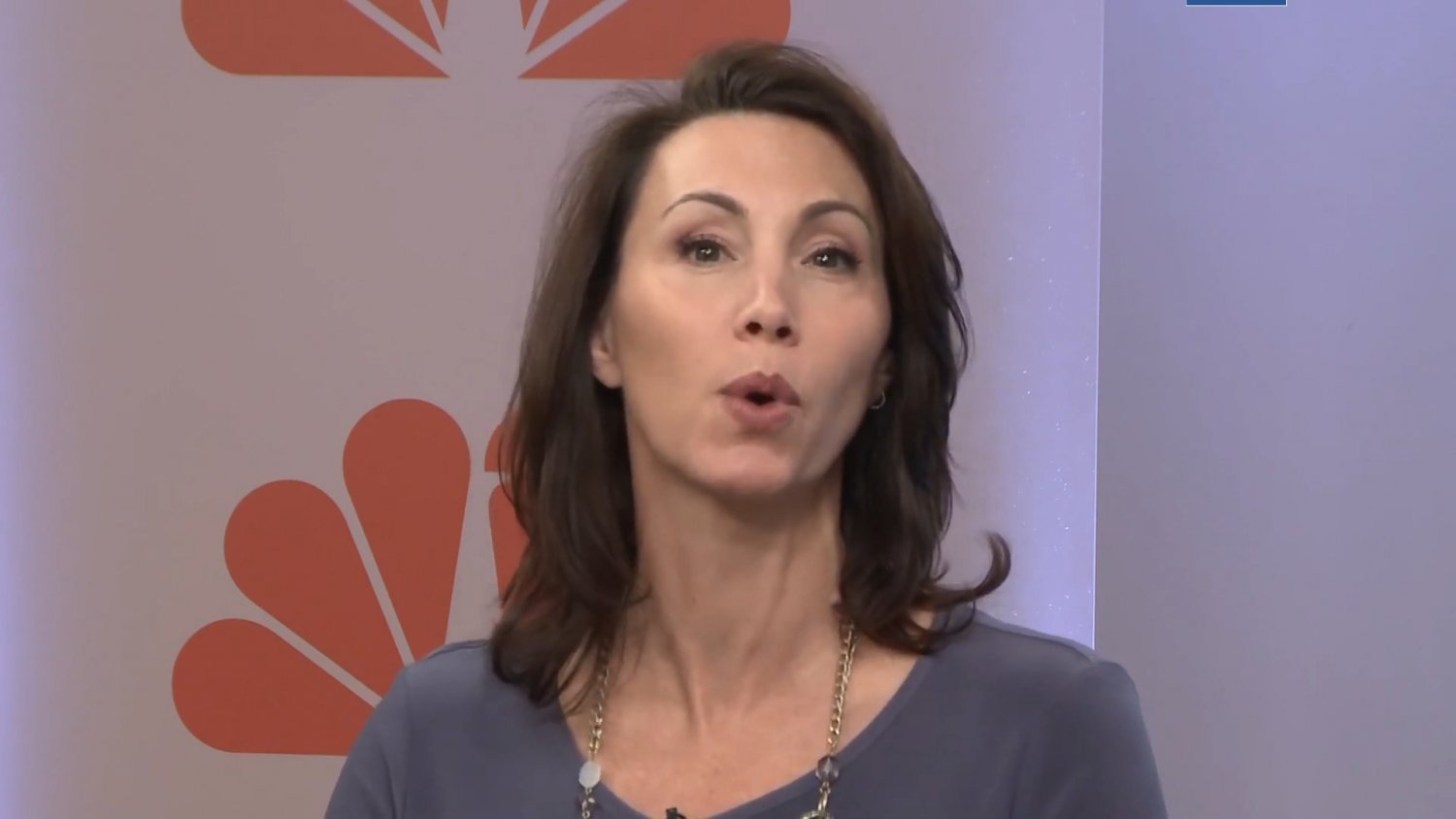 Reporter Betsy Kling Screencaps #IcGC9NkG