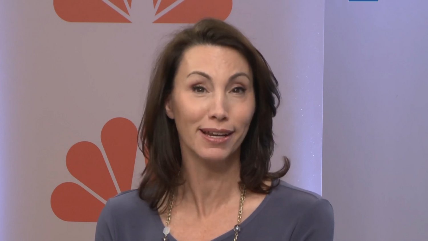 Reporter Betsy Kling Screencaps #KeD7iQug