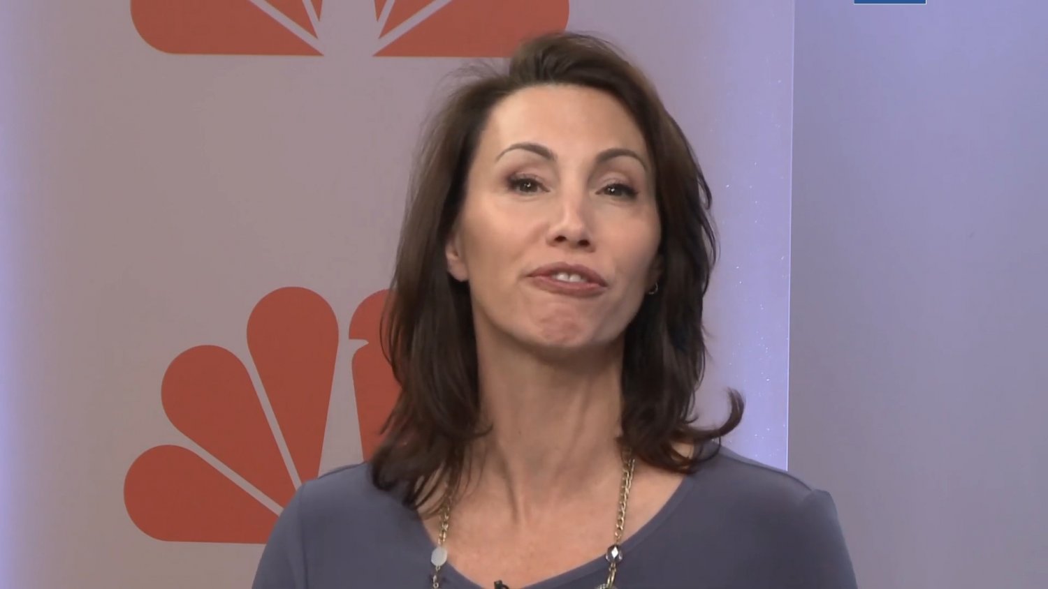 Reporter Betsy Kling Screencaps #TUlk4sNm