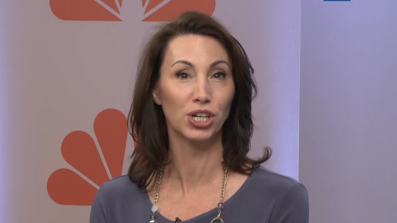 Reporter Betsy Kling Screencaps #VHqxDLEk