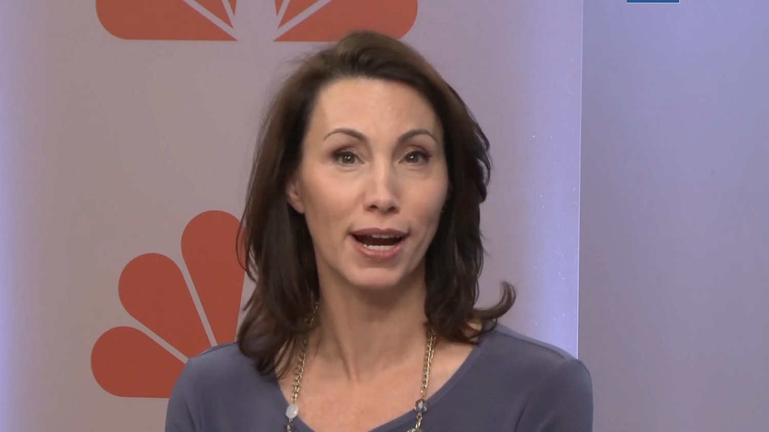 Reporter Betsy Kling Screencaps #oKBrUlNv
