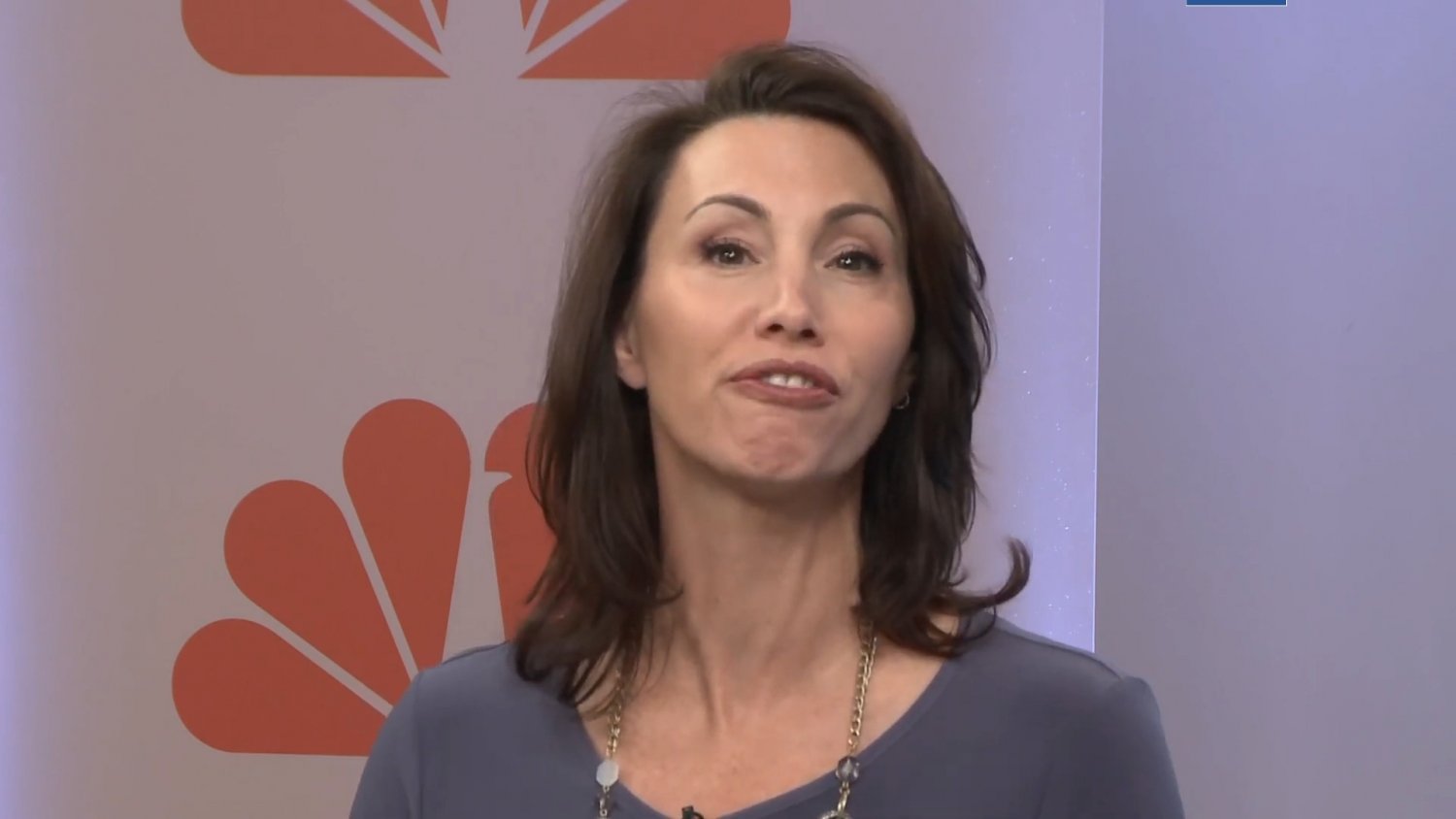 Reporter Betsy Kling Screencaps #piUSQtZT